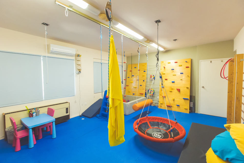 A sensory therapy room at Mathiteia+